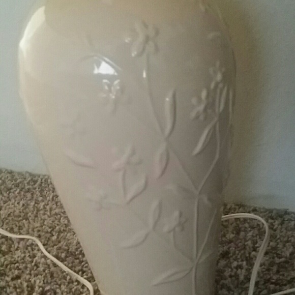 Lamp - Picture 2 of 3